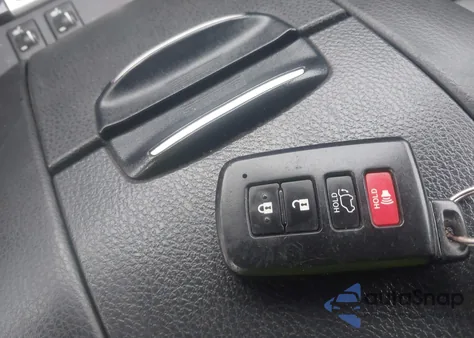 2018 Toyota Highlander Se z USA, uszkodzony, nr VIN 5TDJZRFH6JS486100